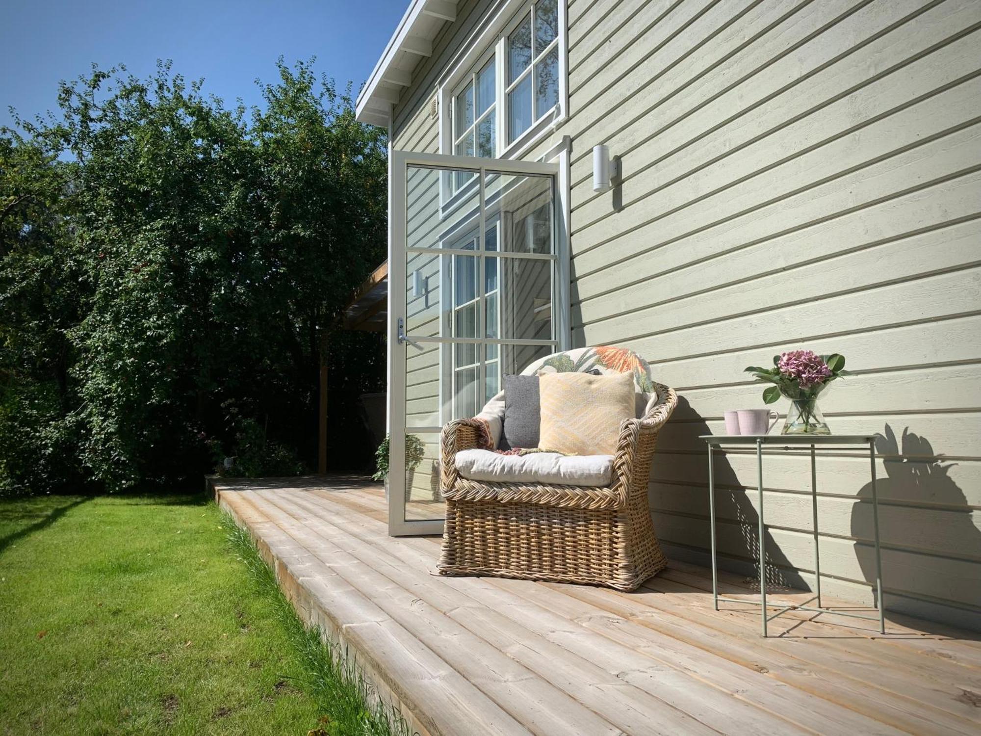 Strandnaera, Pergola, P-Plats I Hoellviken Kültér fotó